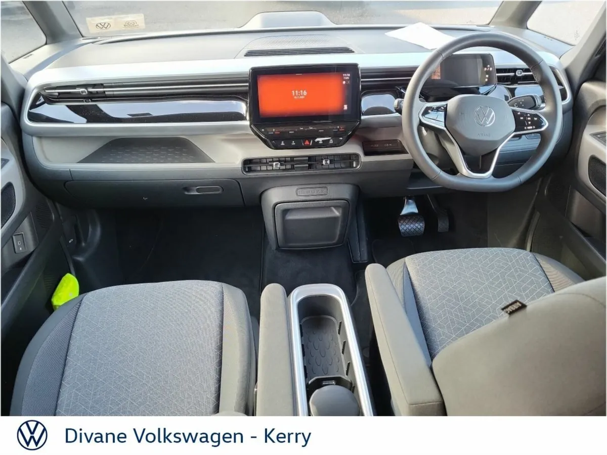 Volkswagen ID.Buzz 7 SEATER STYLE 286HP 86kWh BATT - Image 2