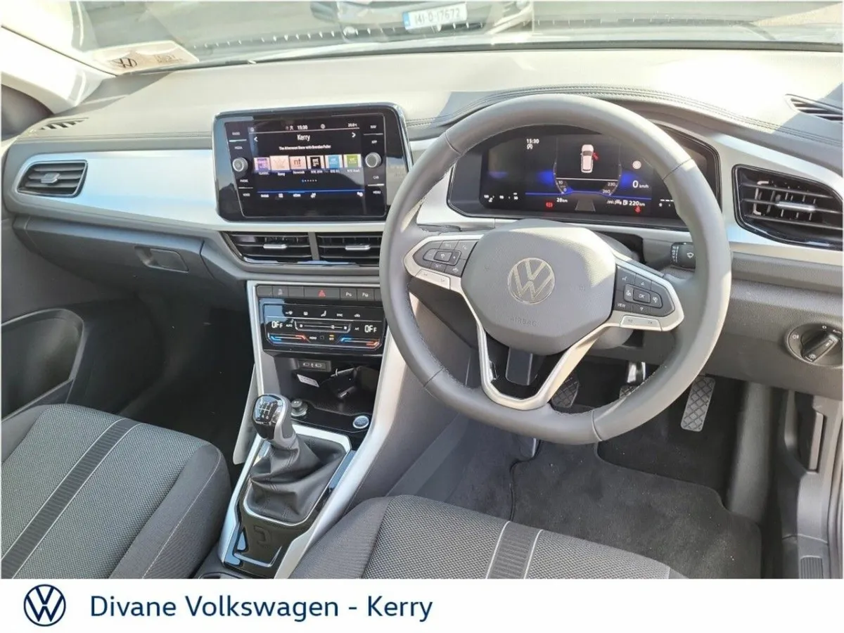 Volkswagen T-Roc EDITION 75 1.0TSI PETROL 110BHP - Image 2