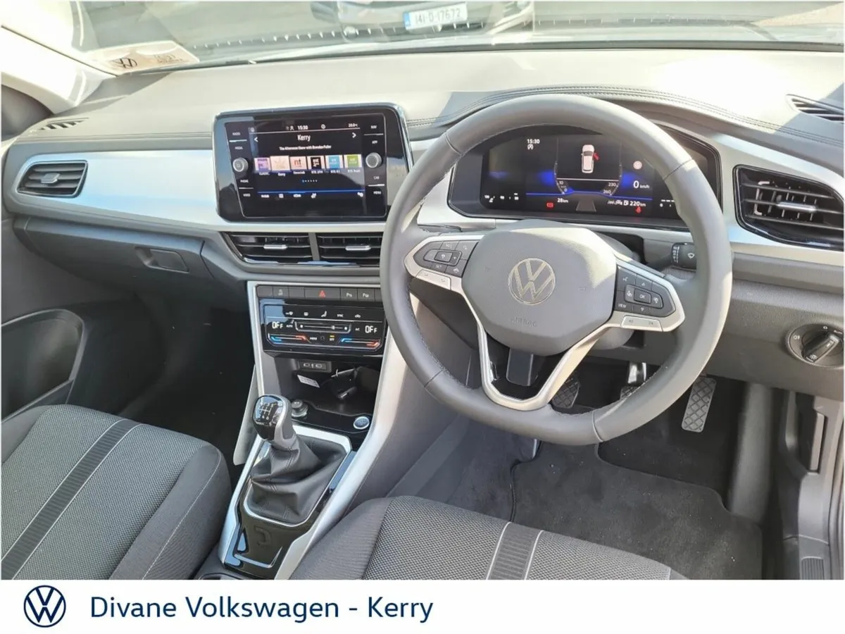 Volkswagen T-Roc EDITION 75  2.0 DIESEL 116BHP - Image 4