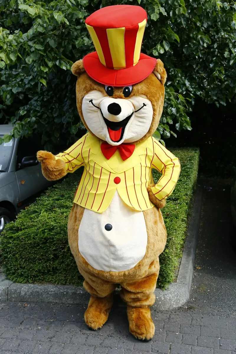 Circus bear costume - Image 1