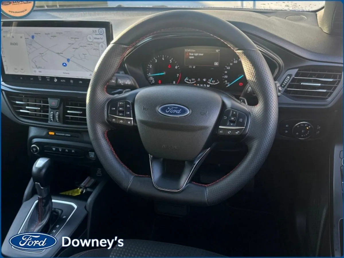 Ford Focus 1.0 PETROL ST-LINE - Image 2