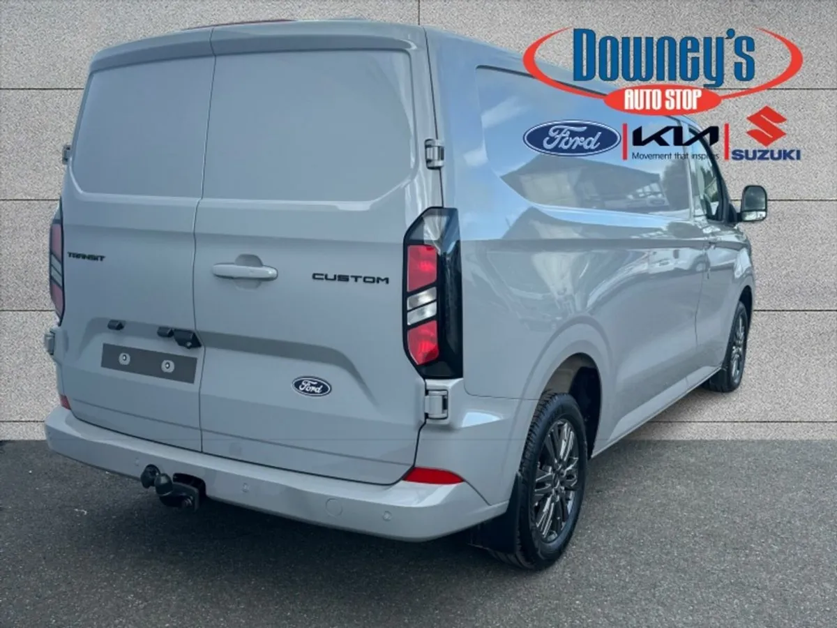 Ford Transit Custom LWB LIMITED 170 PS *AUTO* 2.0 - Image 3