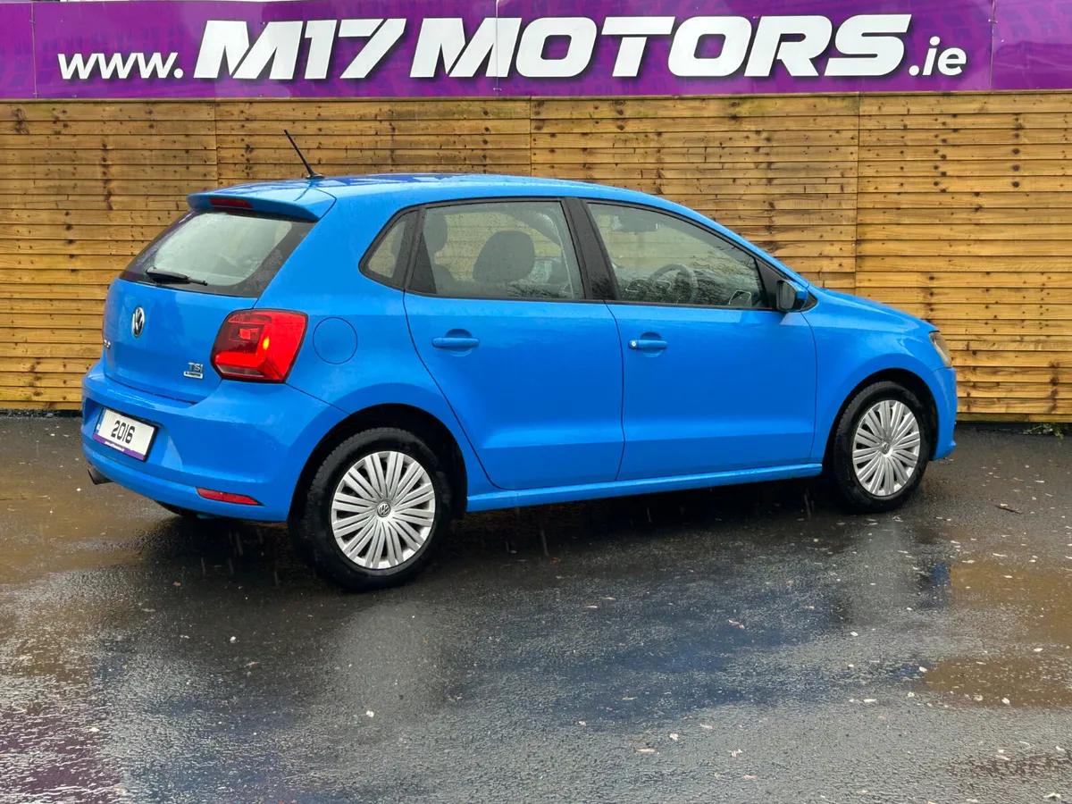 VOLKSWAGEN POLO COMFORTLINE - Image 4
