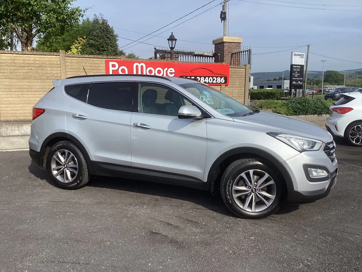 Hyundai Santa Fe ** AUTOMATIC * 7 SEATER - Image 3