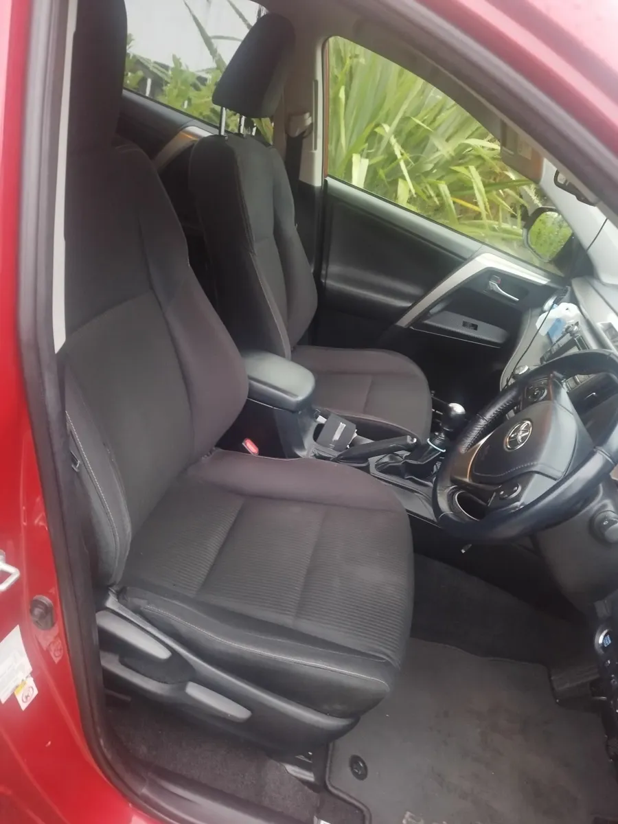 Toyota RAV4 2014 - Image 3
