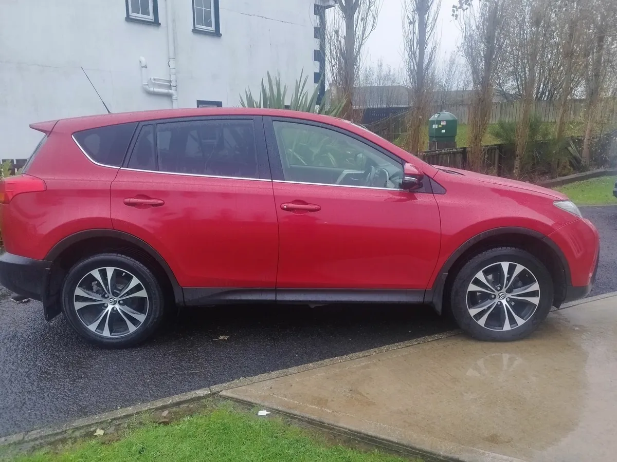 Toyota RAV4 2014 - Image 1