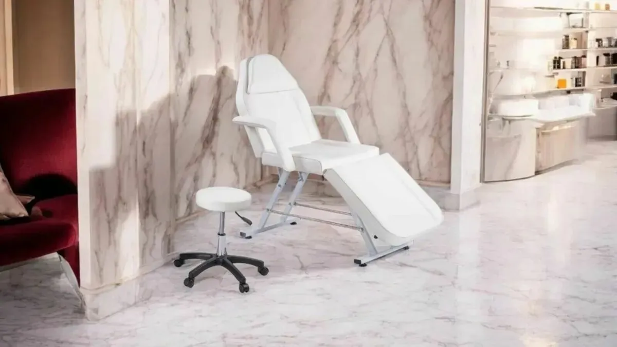 Massage Table beauty bed with stool brand new - Image 2