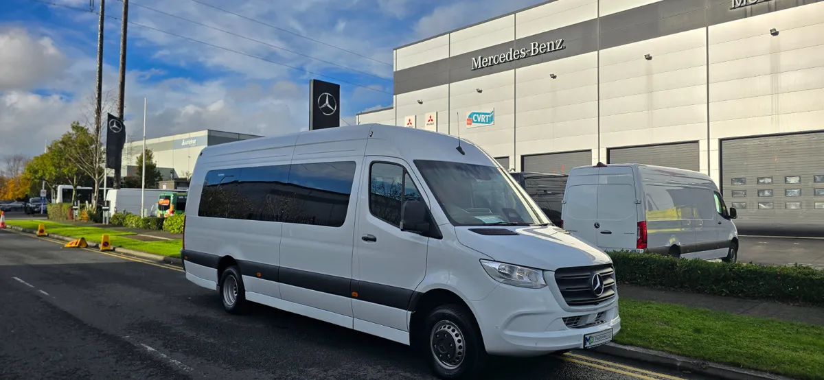 New 2026 Bus - M50 Shuttle Pro 21 seat Automatic - Image 3