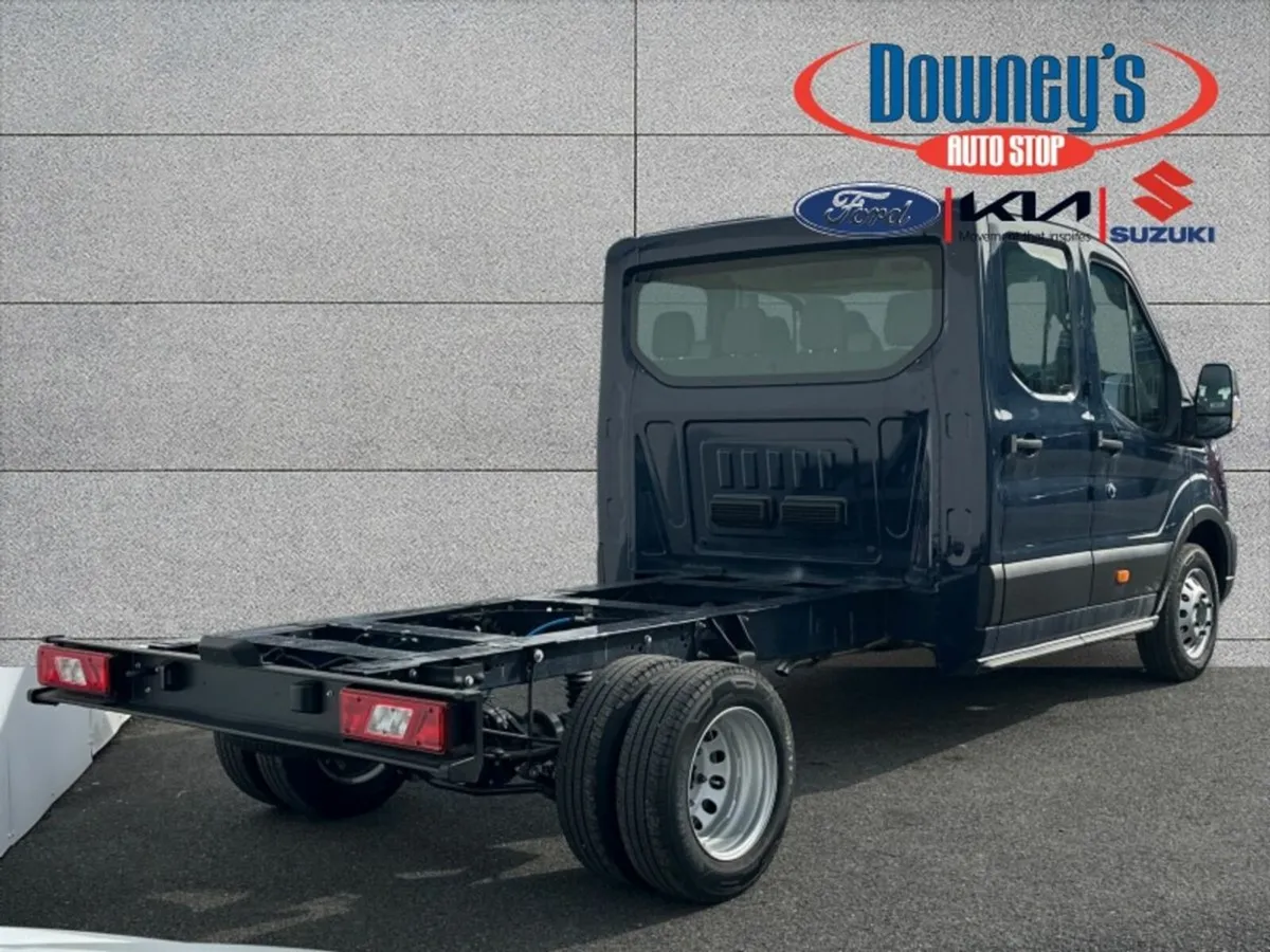 Ford Transit CHASSIS CAB, CREW CAB 7-SEATER 2.0 TD - Image 3