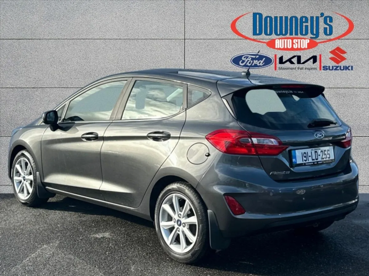 Ford Fiesta 1.1 PETROL Zetec - Image 3