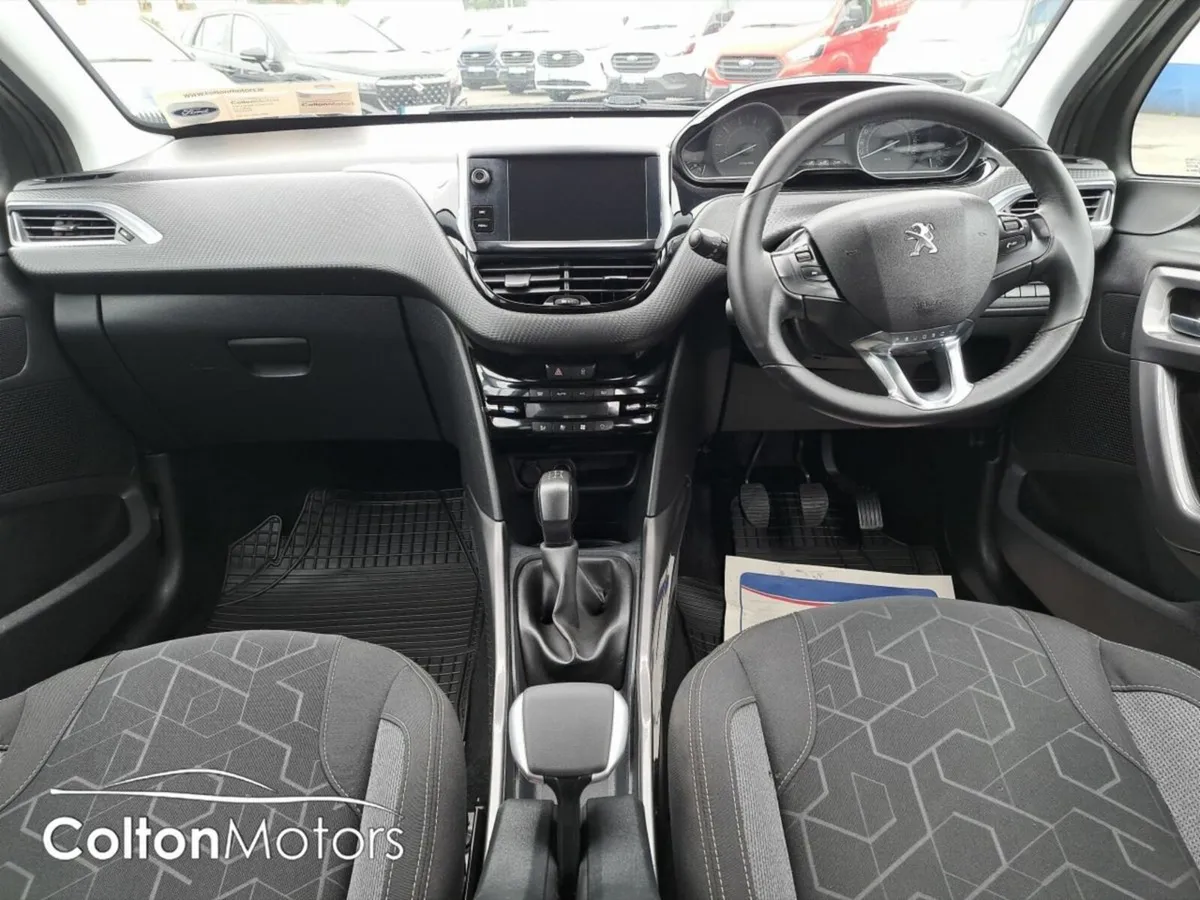 Peugeot 2008 1.2 PureTech 82bhp Active - Image 3