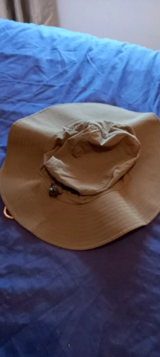 Rain / sun fishing hat - Image 1