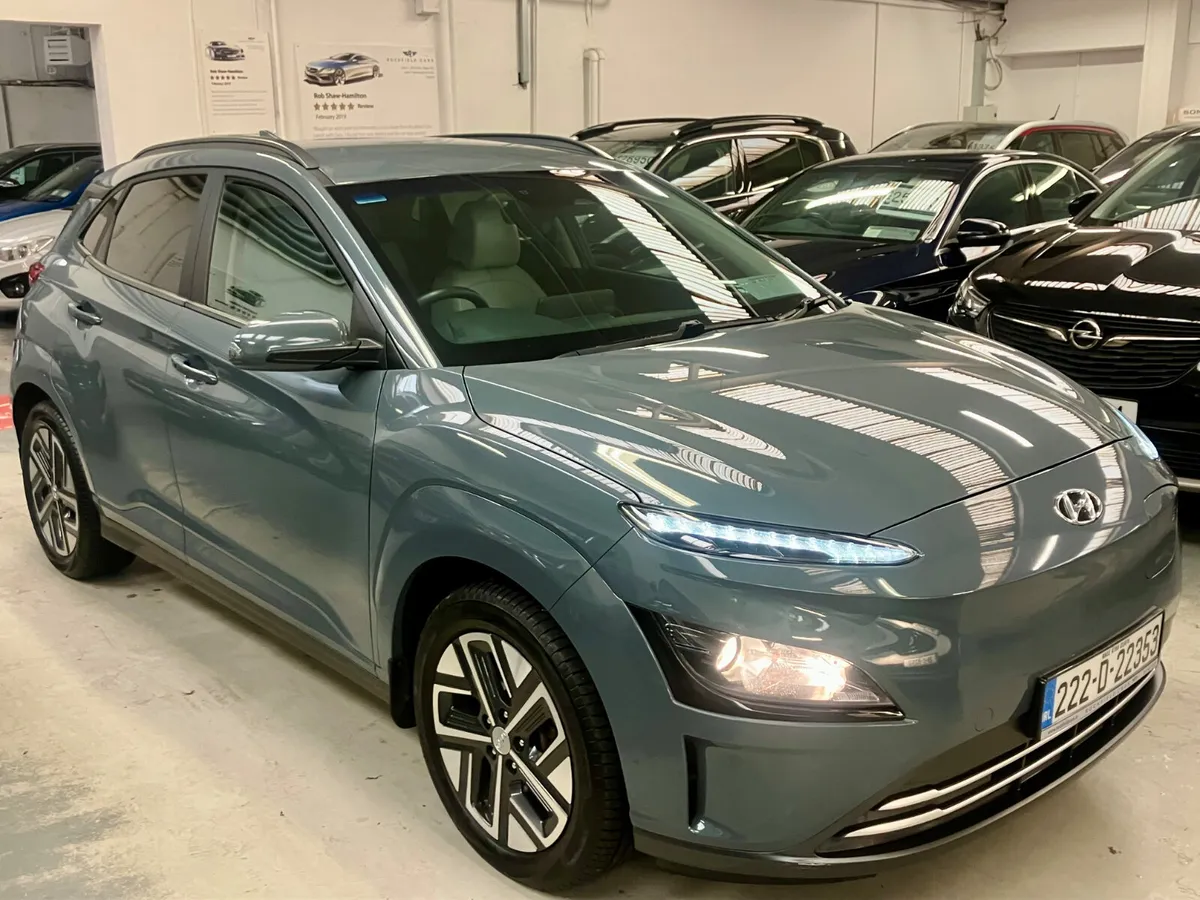 SOH 95% KONA ELECTRIC 64KWH - FSH- PREMIUM SE - Image 4