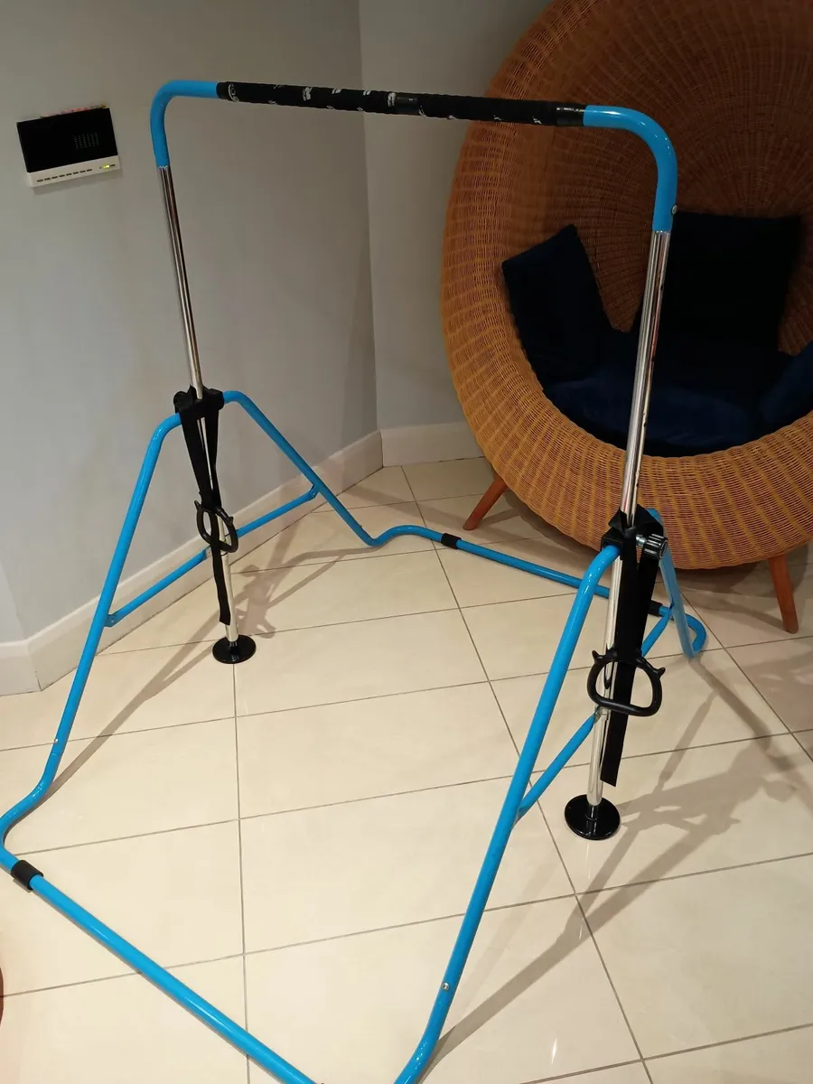 Gymnastics Bar - Image 2