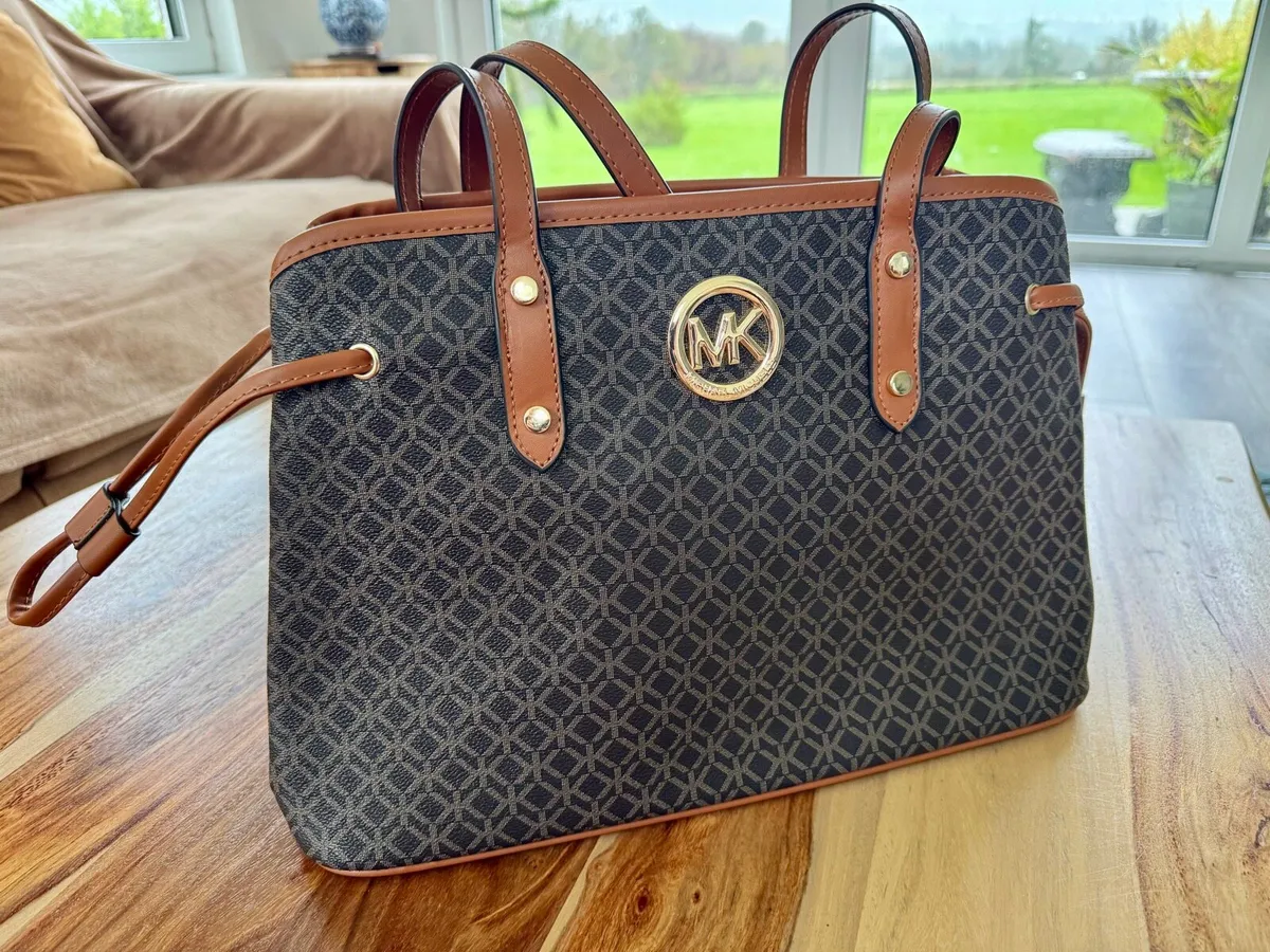 Brand new handbag - Image 1