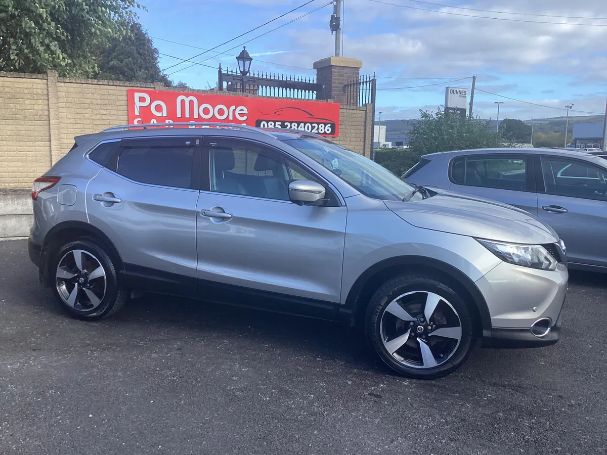 Nissan Qashqai ** CAMERA * SAT NAV - Image 3