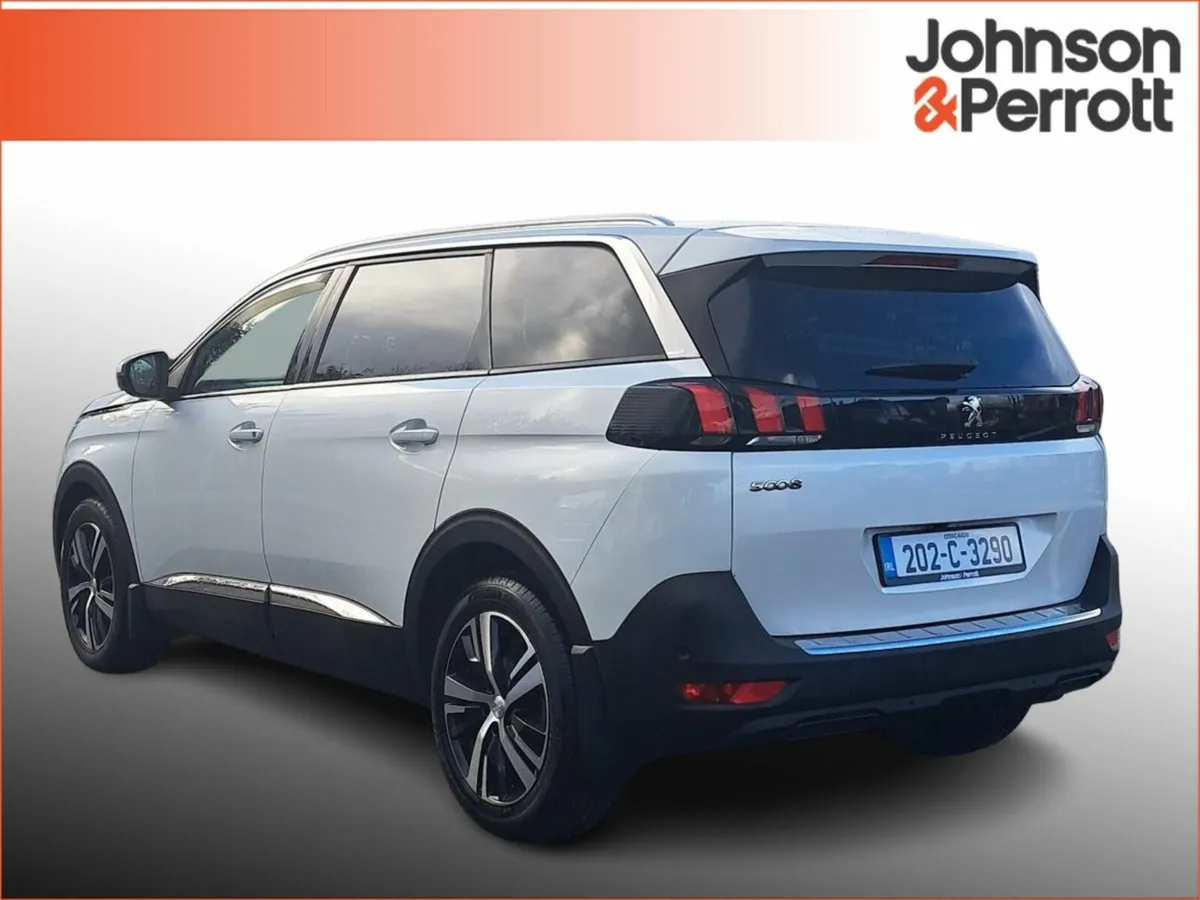 Peugeot 5008 1.2 PureTech 130bhp Allure - Image 3
