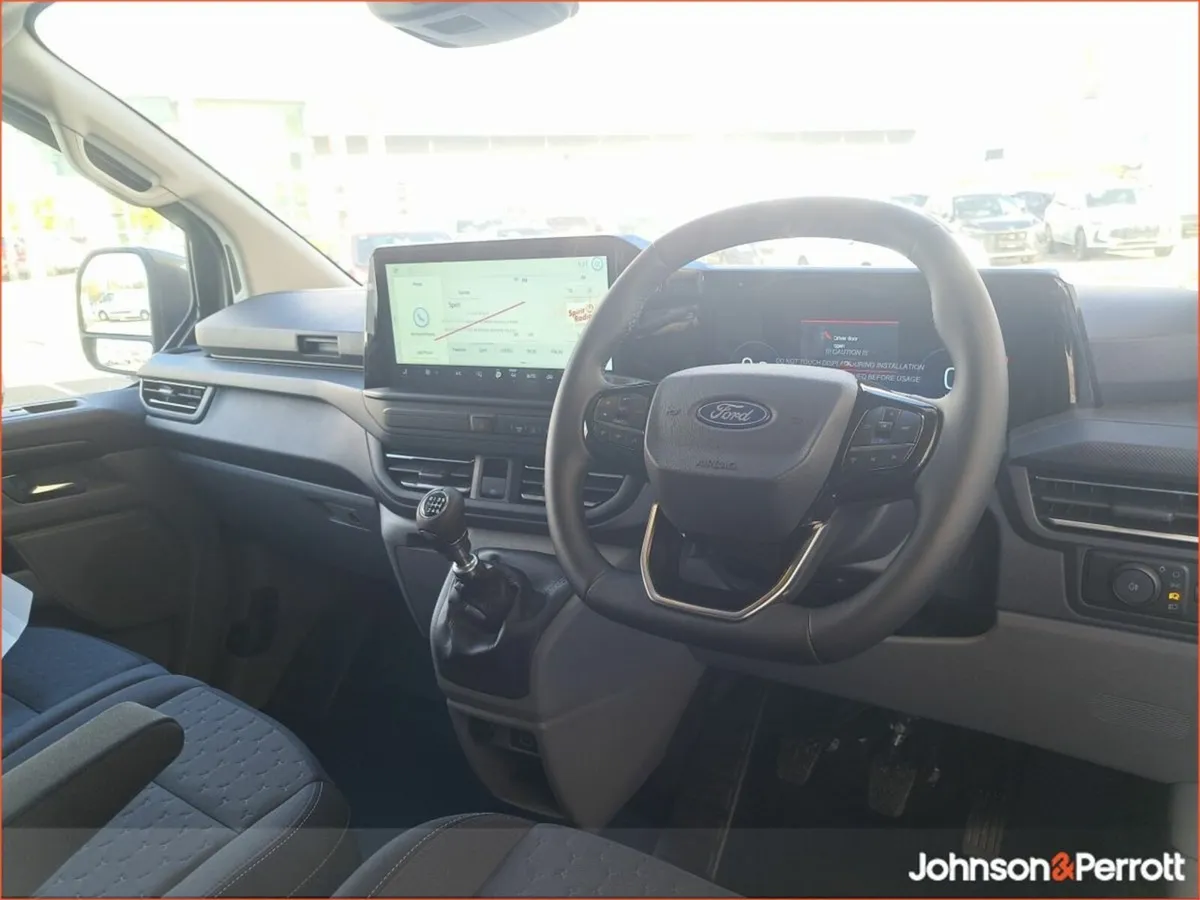 Ford Transit Custom Limited - Image 4