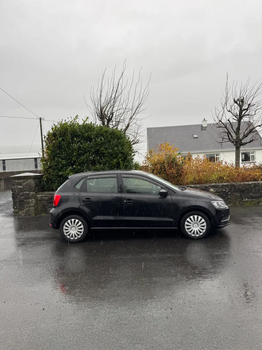 Volkswagen Polo 2014 - Image 2