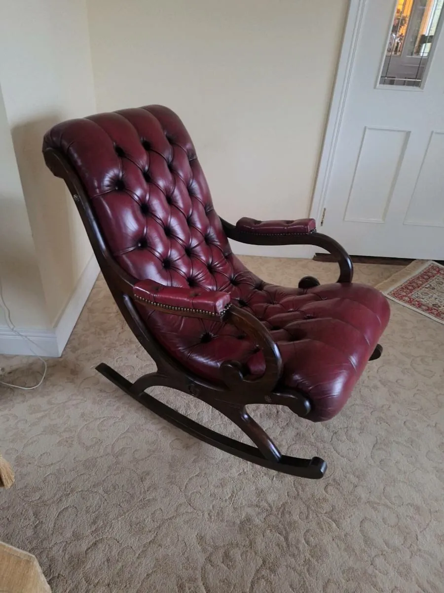 LEATHER CHESTERFIELD ROCKING CHAIR - Image 2