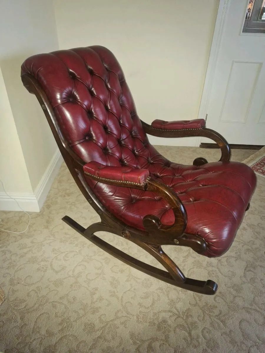 LEATHER CHESTERFIELD ROCKING CHAIR - Image 4