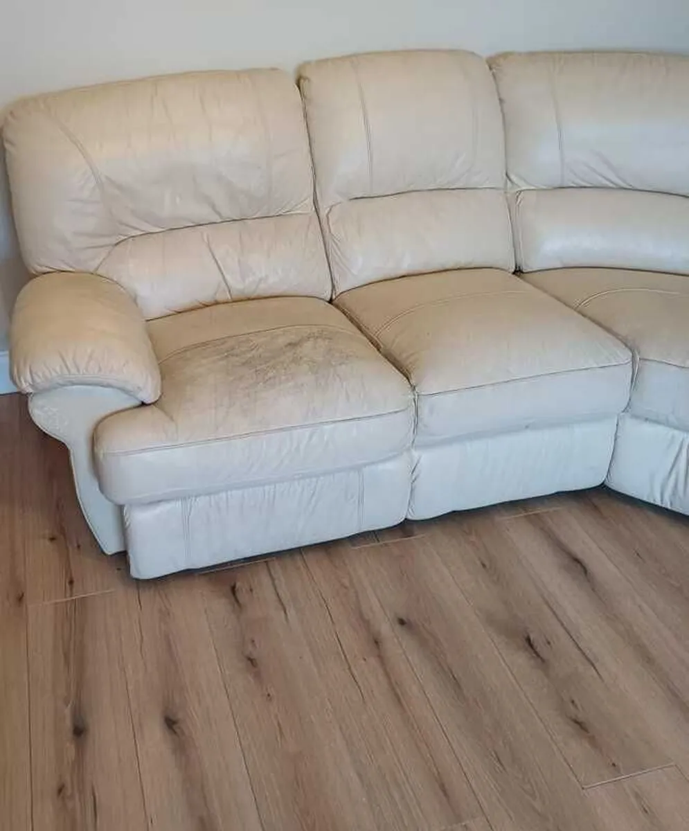 Cream leather corner recliner sofa, armchair and footstoll - Image 4