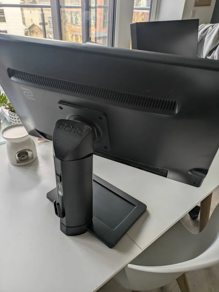 HP Omen 24" & BenQ Zowie Gaming  Monitors €250 - Image 1