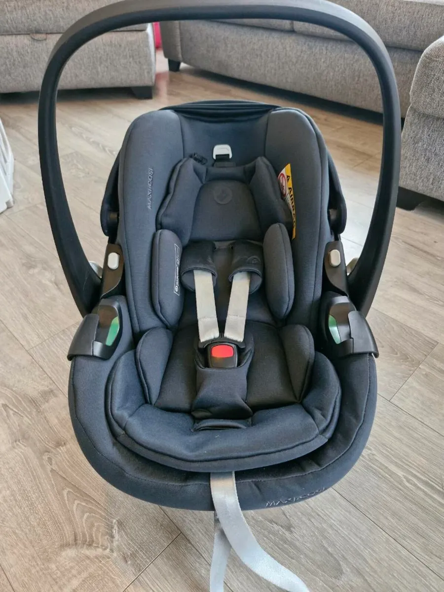 Maxi Cosi Pebble 360 pro - Image 1