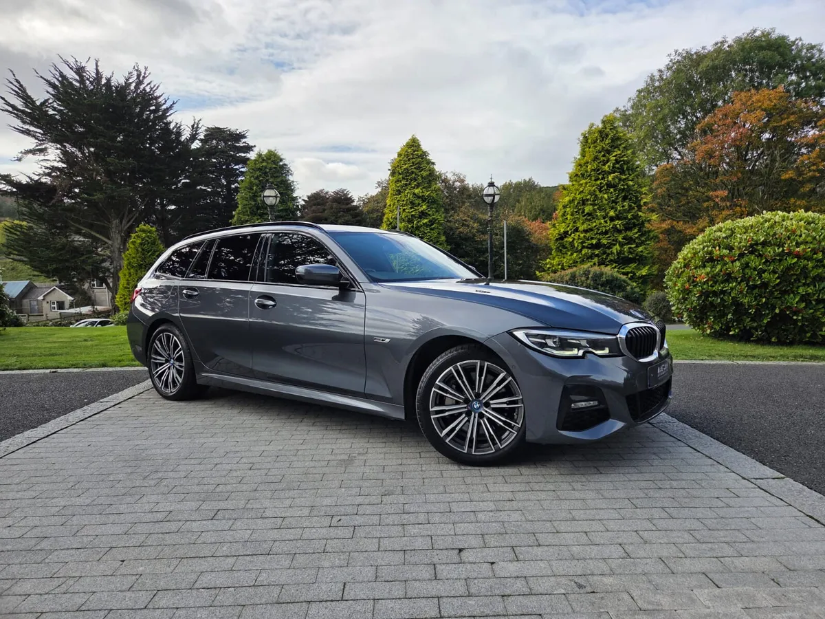 2022 BMW 330e Estate M Sport 288bhp PHEV Automatic - Image 3