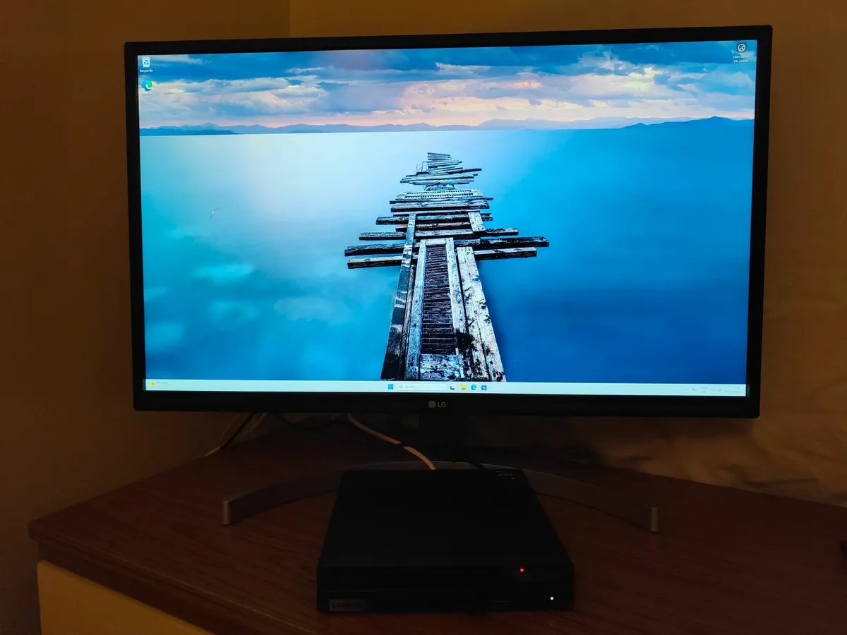27" UHD PC MONITOR
