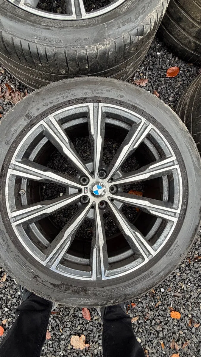 BMW x5 BMW 520d alloys and tyres - Image 4