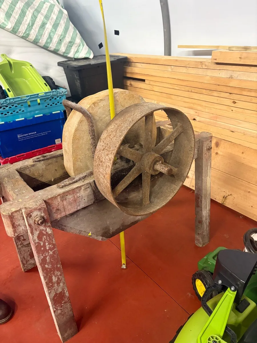 1840s 19th century stone wheel with stand & pulley - Image 1