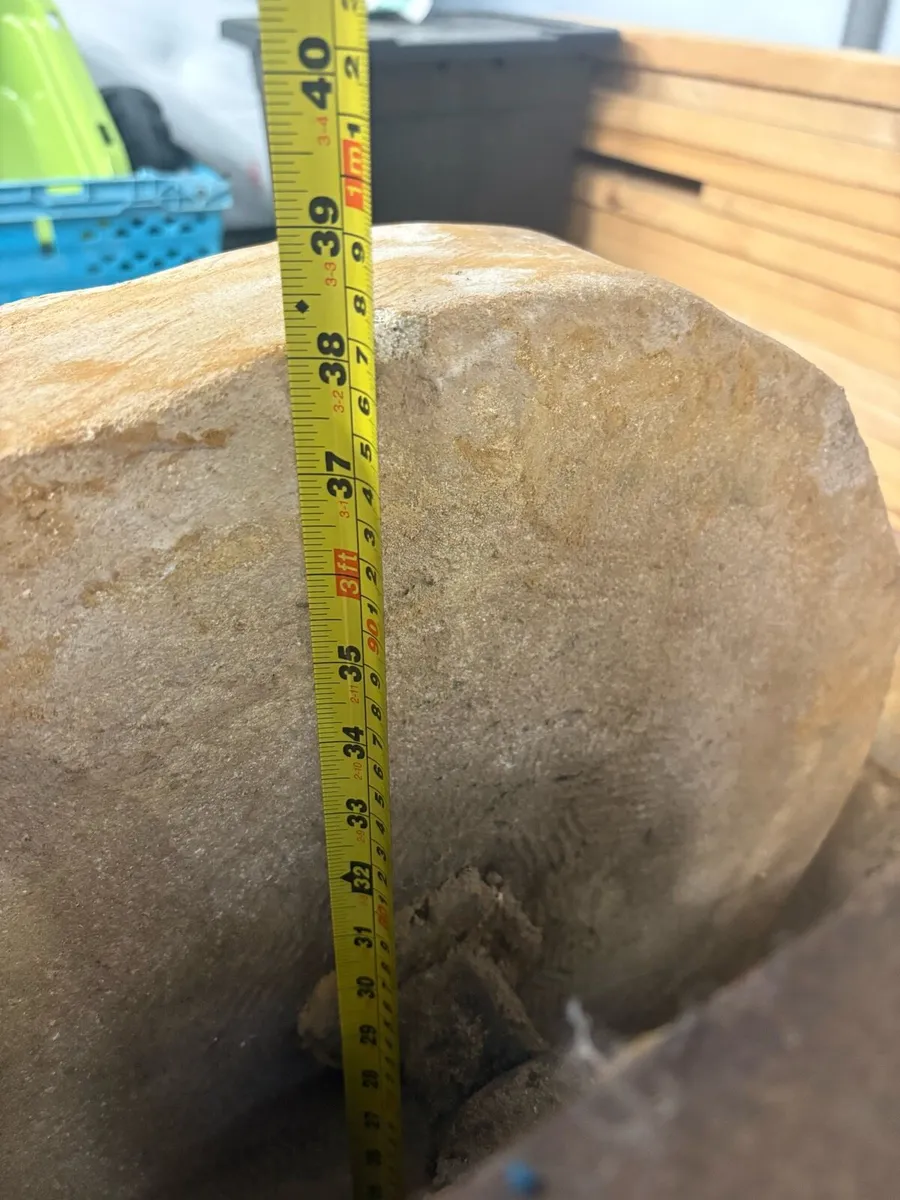 1840s 19th century stone wheel with stand & pulley - Image 4