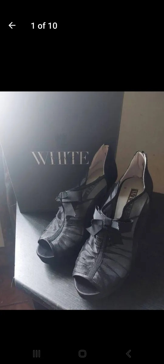Vera Wang shoes with box (free post) - Image 1