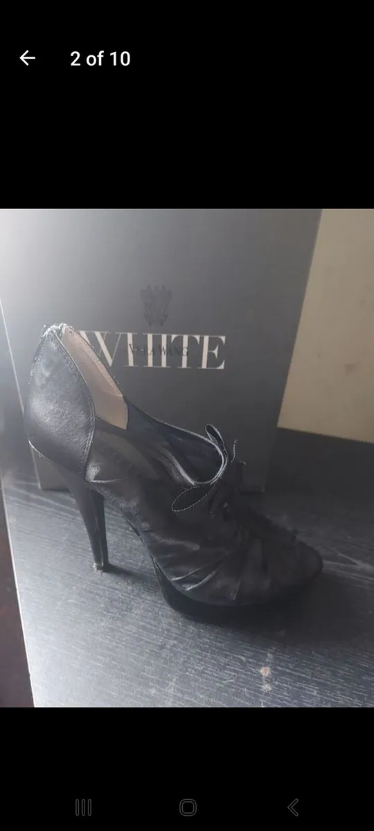 Vera Wang shoes with box (free post) - Image 2