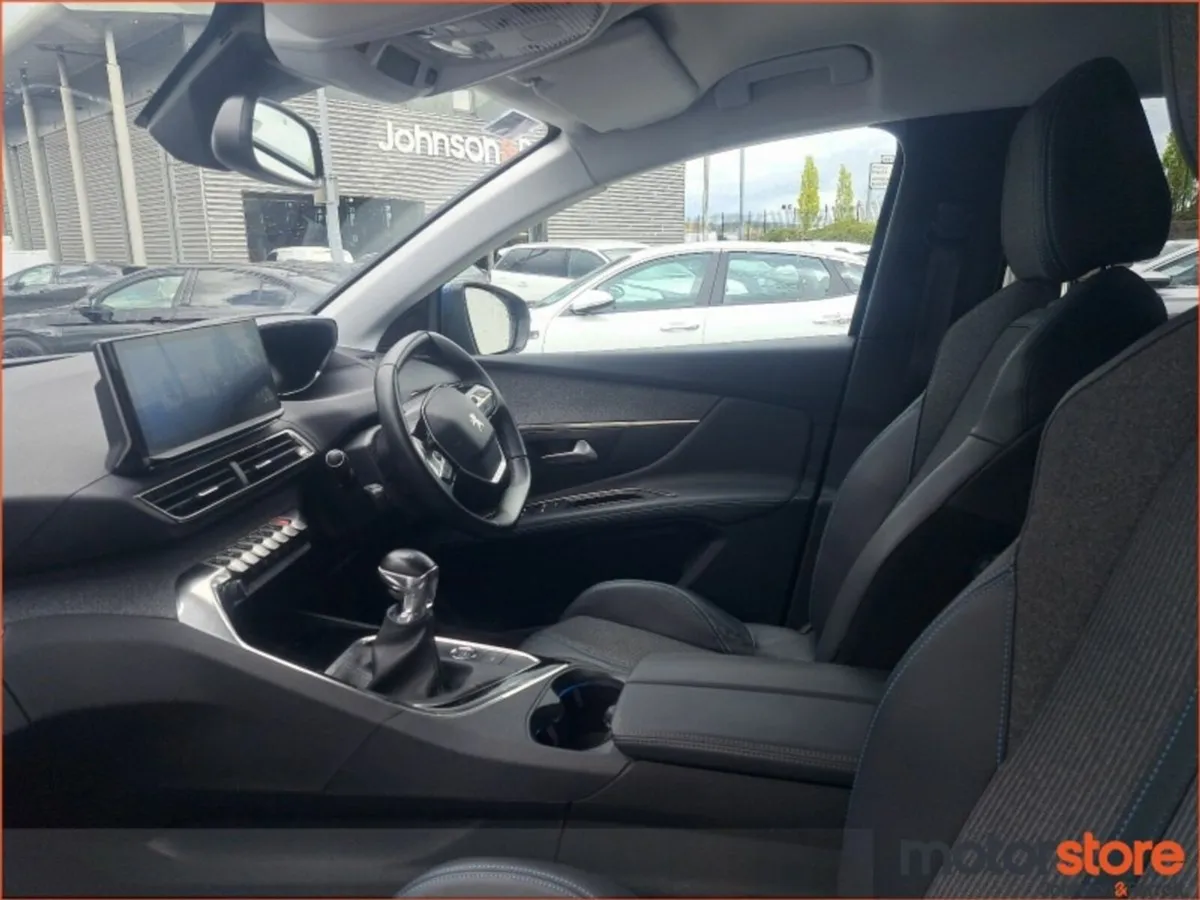 Peugeot 3008 1.2 Allure 130BHP - Image 4