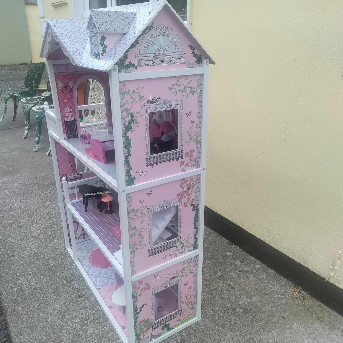 Dolls house - Image 4