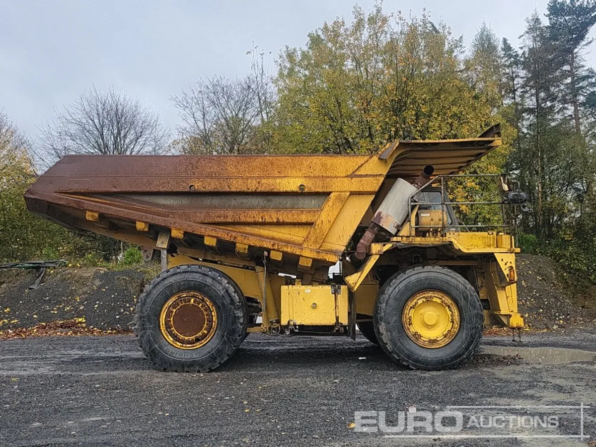 Komatsu HD465-5 - Image 2