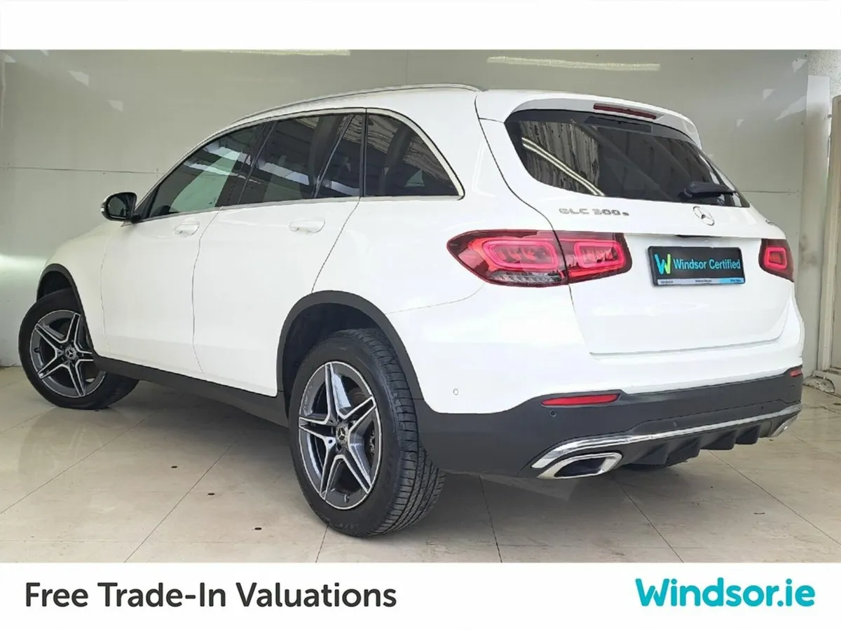 Mercedes-Benz GLC GLC 300 Amg Line E 4Matic 9G-Tro - Image 4