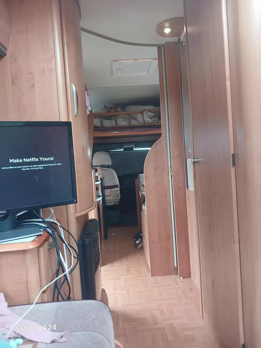 Motorhome - Image 2
