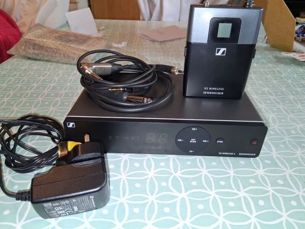 Sennheiser XSW1 instrument wireless system - Image 1