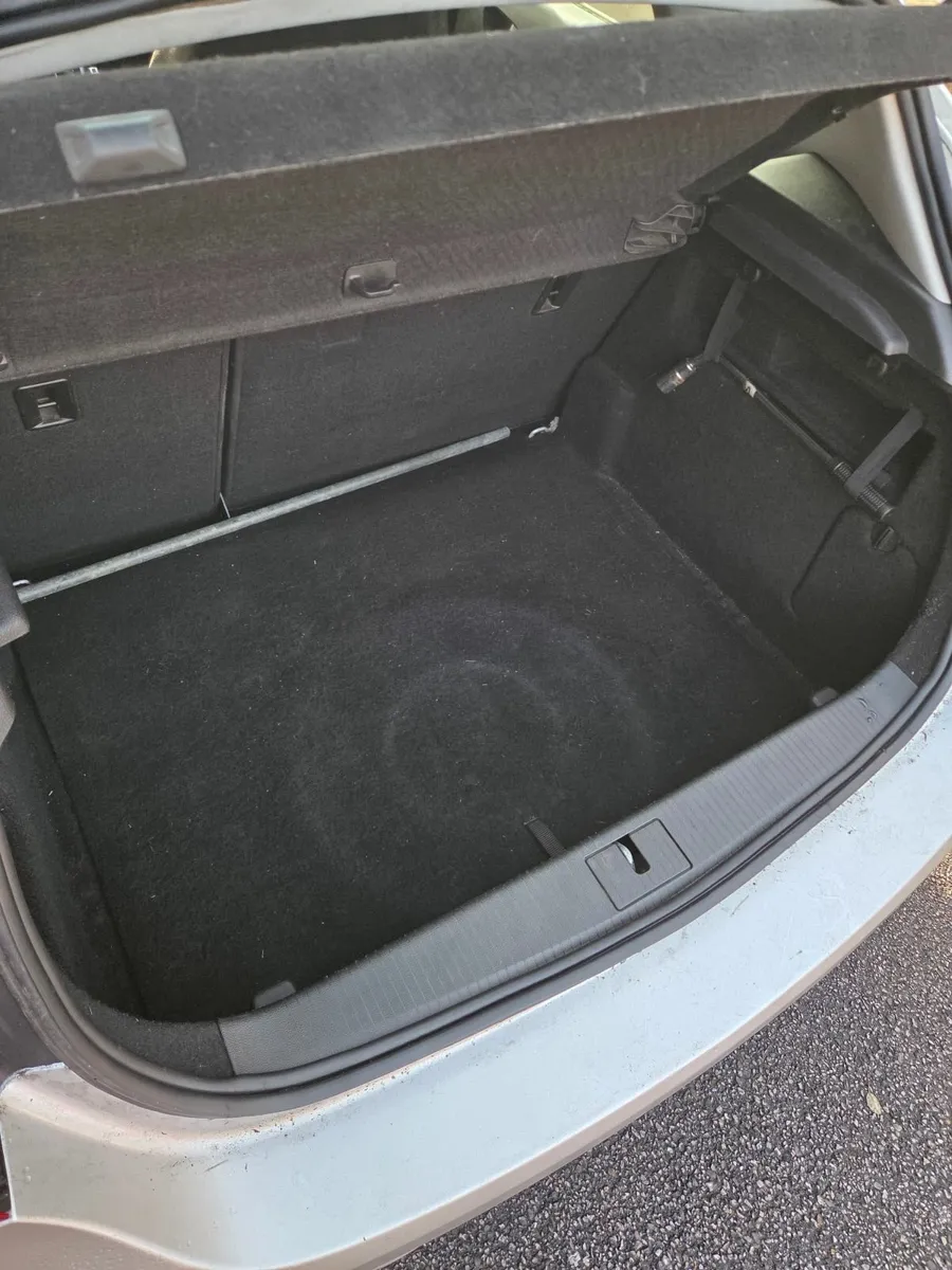 Opel Astra 2011 - NCT & Motor Tax till 05/2026 - Image 3