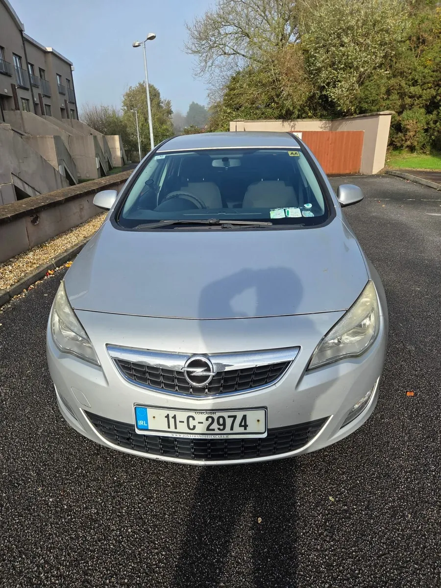 Opel Astra 2011 - NCT & Motor Tax till 05/2026 - Image 4