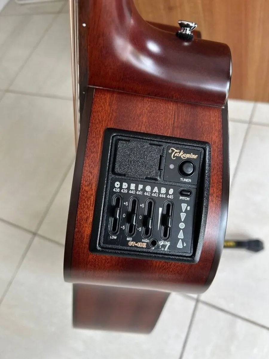 Takamine P1 DC - LH Guitar - Image 3