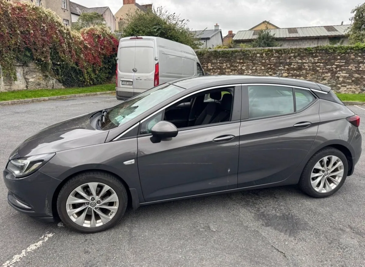 2016  Astra  1.6 CDTI DESIGN S/S manual Nct+tax - Image 4