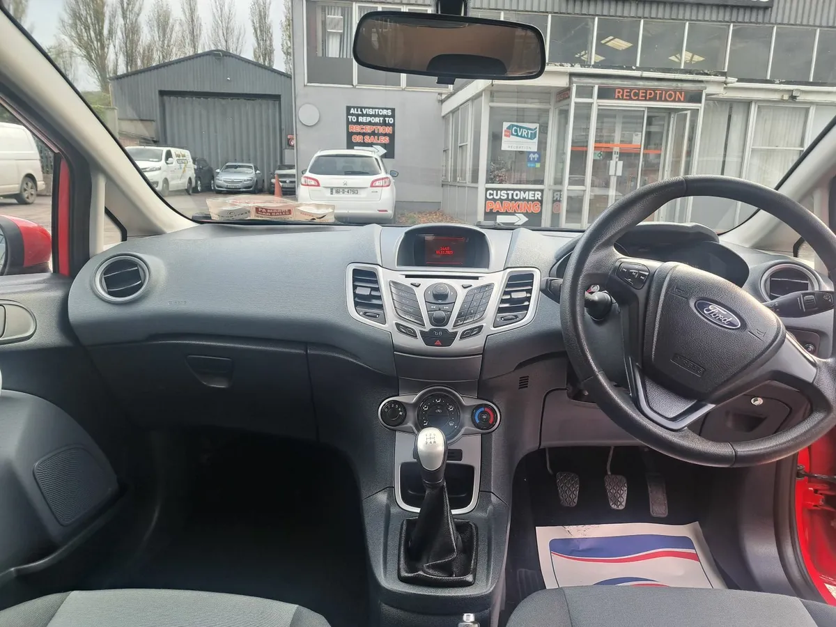 Ford Fiesta 2009 - Image 2