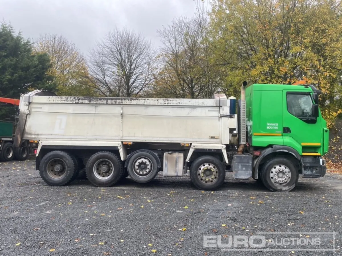 2014 Renault Lander - Image 1