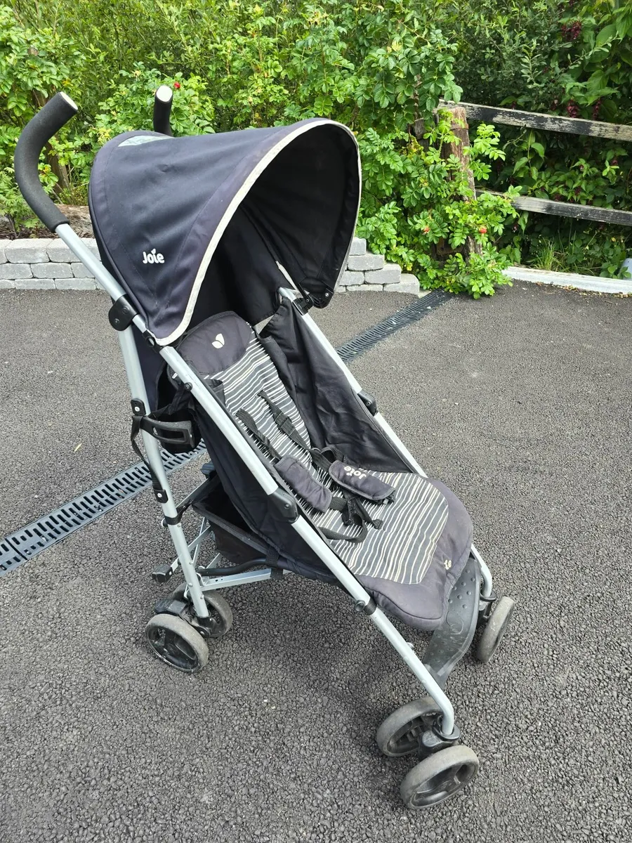 Joie Stroller - free to a good home - Image 4
