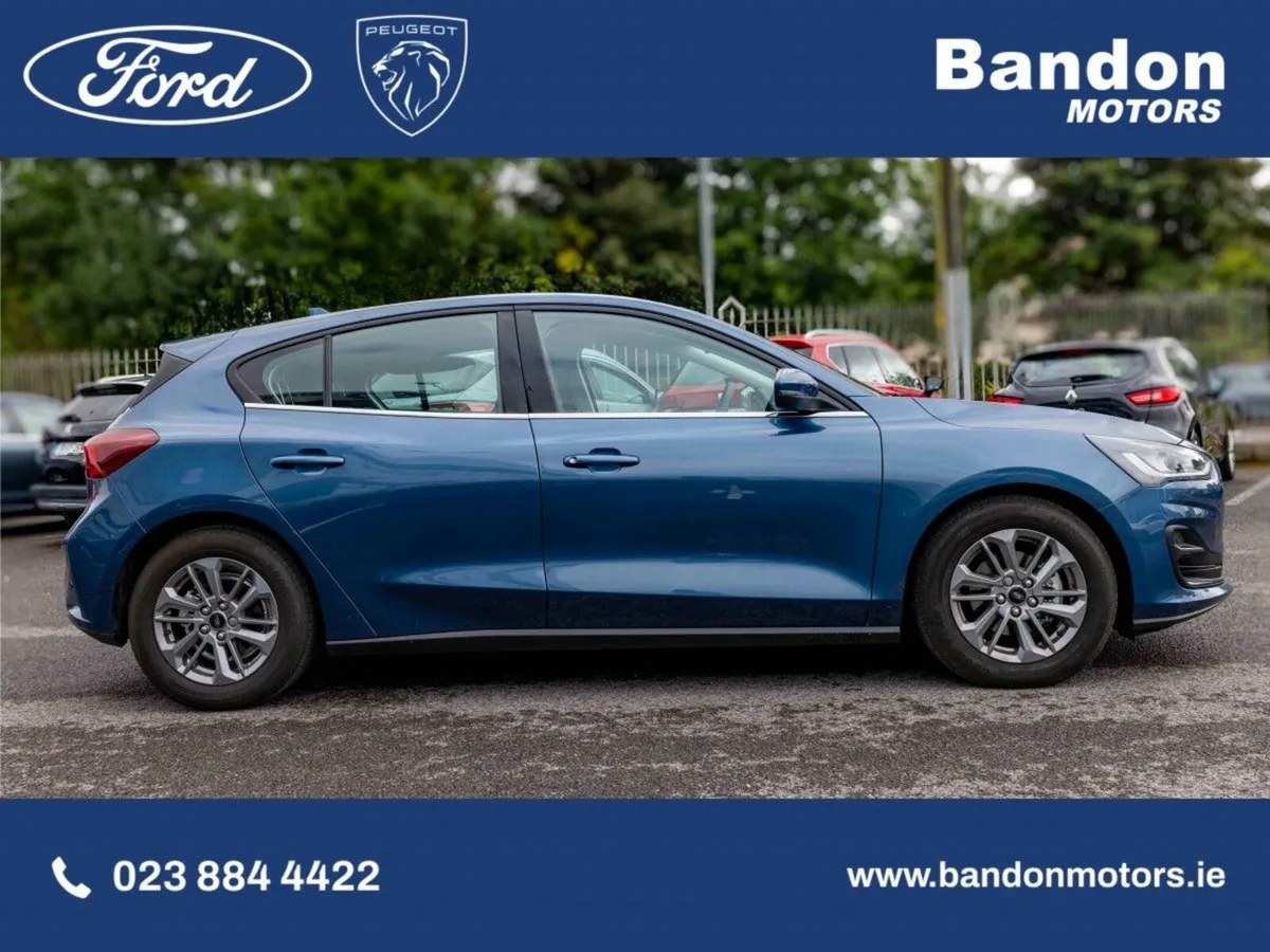 Ford Focus 2025 Ford Focus Titanium 1.0L EcoBoost - Image 4