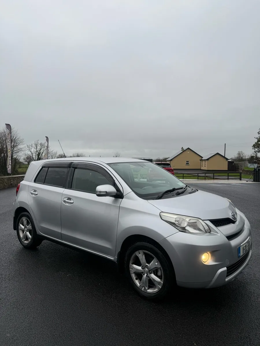 Toyota Urban Cruiser 4x4 - Image 2